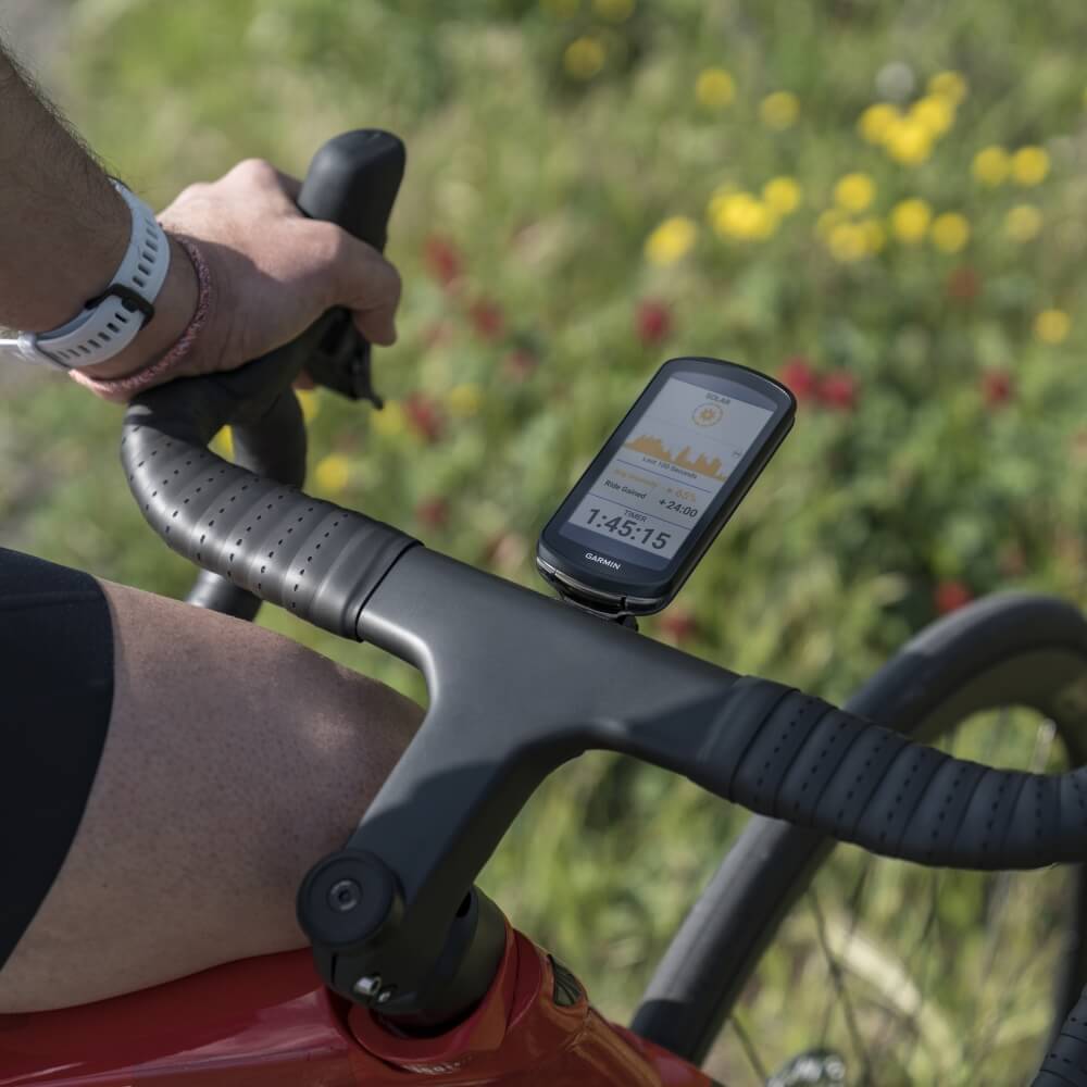 Garmin Edge 1040 Solar Radcomputer mit Garmin Fahrradkarte u. Zubehör bei CardioZone günstig online kaufen