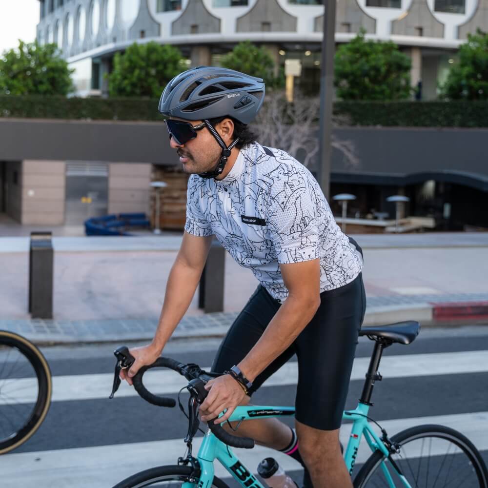 Sena R2 EVO Smart Cycling Fahrradhelm in Matt Grau mit Mesh Interkom bei CardioZone günstig online kaufen